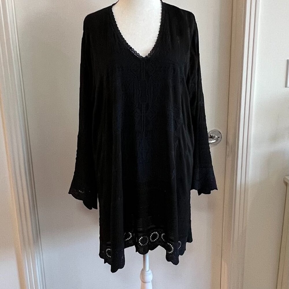 Johnny Was black tunic with decorative embroidery and lace trim.